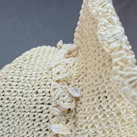 Cappelli 💯 paper hat women's size is about 57 cm Seashell decoration. - Picture 5 of 6